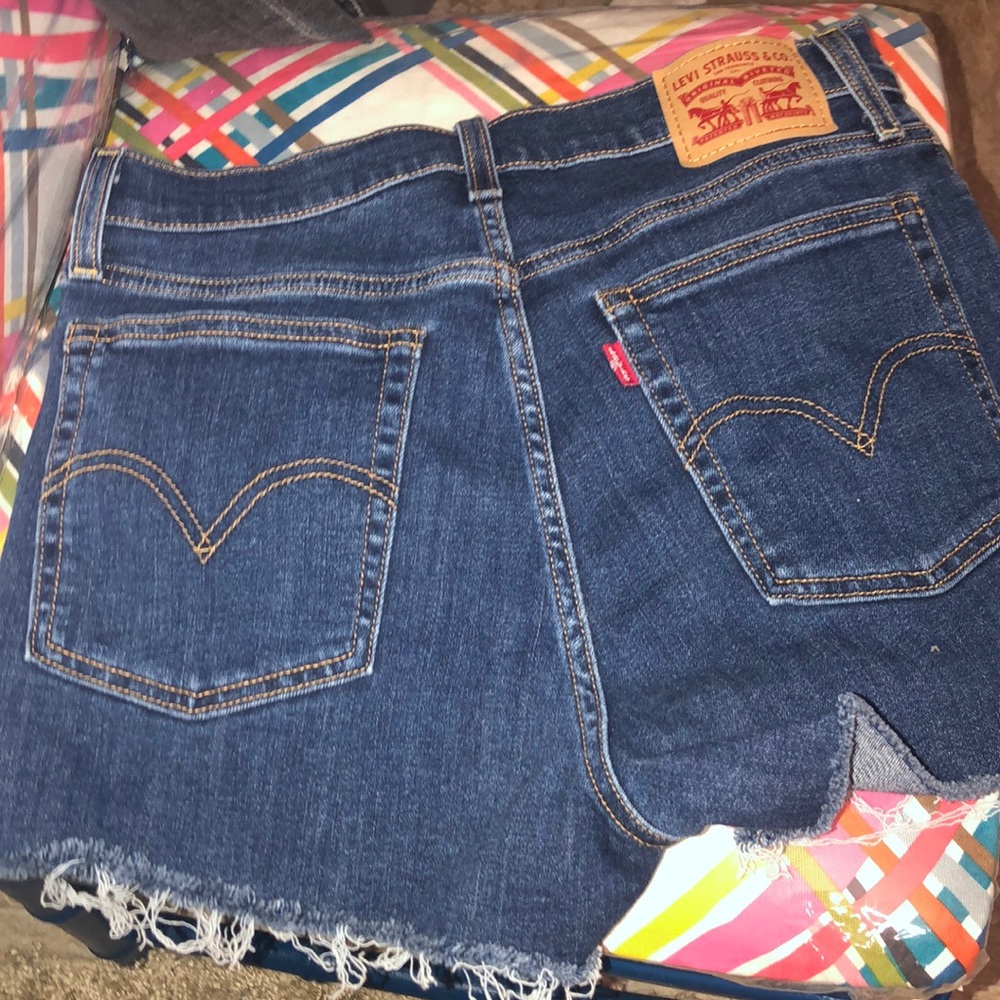 LEVI SHORTS